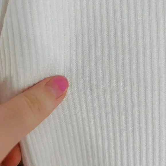 NWT Elan White Ribbed V Neck Long Sleeve Shirt Women's Size M - Picture 6 of 6